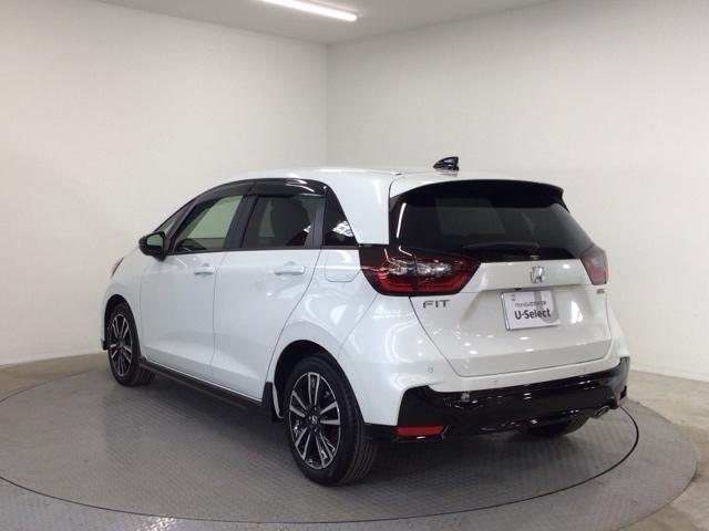 フィット ＲＳ　ＬＥＤ・フルセグ・メモリナビ・ＤＶＤ・バックカメラ・純正ＡＷ・ＥＴＣ　ＵＳＢポート　コーナーセンサー　イモビライザー　地デジフルセグ　リアカメラ　ＬＥＤヘッドライト　ＤＶＤ再生　エアコン　ＥＴＣ車載器（57枚目）