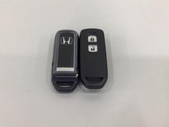 N-ONE オリジナル デモカーUP・LED・フルセグ・メモリナビ・バックカメラ・USBポート・ETC 追突被害軽減ブレーキ オートクルーズコントロール サイドエアバック ETC車載器 クリアランスソナー ナビ&TV WAB(28枚目)