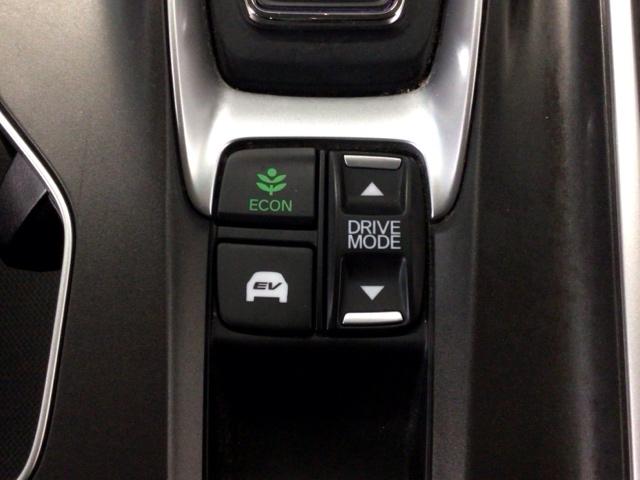 アコード ＥＸ　ＬＥＤ・フルセグ・メモリナビ・バックカメラ・純正ＡＷ・シートヒーター・サンルーフ　カーテンエアバッグ　イモビ　追突軽減ブレーキ　オートエアコン　ＬＥＤヘッドライト　皮シート　横滑り防止装置　スマキー（13枚目）