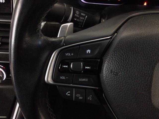 アコード ＥＸ　ＬＥＤ・フルセグ・メモリナビ・バックカメラ・純正ＡＷ・シートヒーター・サンルーフ　カーテンエアバッグ　イモビ　追突軽減ブレーキ　オートエアコン　ＬＥＤヘッドライト　皮シート　横滑り防止装置　スマキー（17枚目）