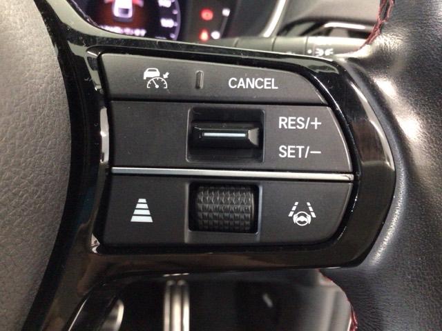 �y�A�_�v�e�B�u�E�N���[�Y�E�R���g���[���z�\�ߐݒ肵���ԑ����ŃN���}�������I�ɉ������B�O���ԂƂ̓K�؂ȎԊԋ������ێ����Ȃ���Ǐ]���s���A�������H�ł̃h���C�o�[�̔�J���y�����Ă����������@�\�t��