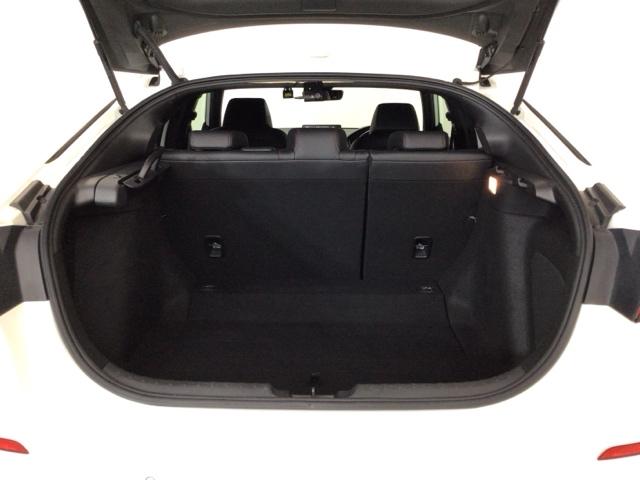 �L�x�ɍ݌ɂ���葵���Ă��܂��I�y�����Ԃ���~�j�o���A�Z�_���A�r�t�u�A�b��̃n�C�u���b�h�ԂȂǑ��X���ׂ��Ă���܂��I