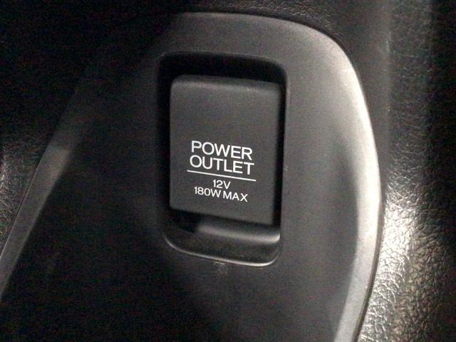 ヴェゼル ＲＳ・ホンダセンシング　ＬＥＤ・フルセグ・メモリナビ・バックカメラ・純正ＡＷ・シートヒーター・ＥＴＣ　盗難防止　バックモニター　１オーナー　サイドエアバック　スマ－トキ－　ＬＥＤライト　地デジＴＶ　フルオートエアコン　ＤＶＤ（24枚目）