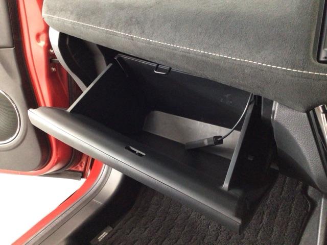 ヴェゼル ＲＳ・ホンダセンシング　ＬＥＤ・フルセグ・メモリナビ・バックカメラ・純正ＡＷ・シートヒーター・ＥＴＣ　盗難防止　バックモニター　１オーナー　サイドエアバック　スマ－トキ－　ＬＥＤライト　地デジＴＶ　フルオートエアコン　ＤＶＤ（29枚目）
