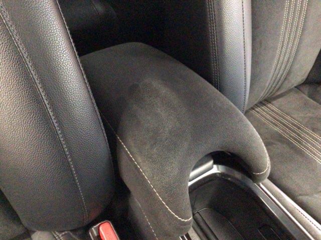 ヴェゼル ＲＳ・ホンダセンシング　ＬＥＤ・フルセグ・メモリナビ・バックカメラ・純正ＡＷ・シートヒーター・ＥＴＣ　盗難防止　バックモニター　１オーナー　サイドエアバック　スマ－トキ－　ＬＥＤライト　地デジＴＶ　フルオートエアコン　ＤＶＤ（42枚目）