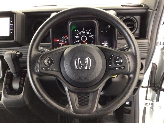 �y�n���h���z�^�]�ɂ������l�X�ȑ�������S�ɍs����悤�Ɏ��_�ړ������Ȃ����쐫�ɔz�����ꂽ�X�C�b�`�ނ��Ïk���ꂽ�R�b�N�s�b�g�ł��B