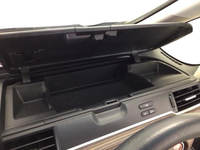 フリード＋ハイブリッド ハイブリッド・クロスターホンダセンシング　ＬＥＤ・フルセグ・メモリナビ・バックカメラ・純正ＡＷ・シートヒーター・４ＷＤ　ウォークスルー　衝突軽減　ＵＳＢ接続　横滑り防止装置　アイドリングストップ　ドライブレコーダー　フルタイム４ＷＤ　地デジ（29枚目）