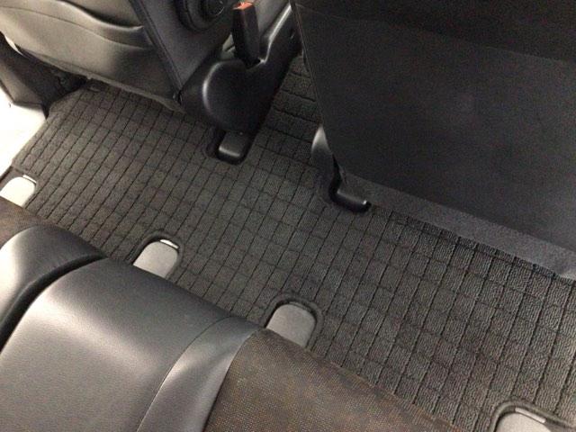 フリード＋ハイブリッド ハイブリッド・クロスターホンダセンシング　ＬＥＤ・フルセグ・メモリナビ・バックカメラ・純正ＡＷ・シートヒーター・４ＷＤ　ウォークスルー　衝突軽減　ＵＳＢ接続　横滑り防止装置　アイドリングストップ　ドライブレコーダー　フルタイム４ＷＤ　地デジ（48枚目）