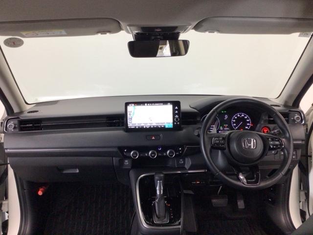 ヴェゼル ｅ：ＨＥＶＺ　ＬＥＤ・フルセグ・メモリナビ・バックカメラ・純正ＡＷ・シートヒーター・ＥＴＣ　衝突回避支援ブレーキ機能　１オナ　スマキ　Ｐトランク　フルオートエアコン　エアバッグ　両席エアバック　Ｒカメ　ＬＥＤランプ（4枚目）