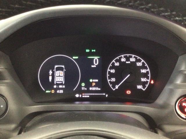 ヴェゼル ｅ：ＨＥＶＺ　ＬＥＤ・フルセグ・メモリナビ・バックカメラ・純正ＡＷ・シートヒーター・ＥＴＣ　衝突回避支援ブレーキ機能　１オナ　スマキ　Ｐトランク　フルオートエアコン　エアバッグ　両席エアバック　Ｒカメ　ＬＥＤランプ（16枚目）