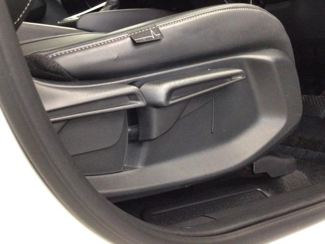 ヴェゼル ｅ：ＨＥＶＺ　ＬＥＤ・フルセグ・メモリナビ・バックカメラ・純正ＡＷ・シートヒーター・ＥＴＣ　衝突回避支援ブレーキ機能　１オナ　スマキ　Ｐトランク　フルオートエアコン　エアバッグ　両席エアバック　Ｒカメ　ＬＥＤランプ（45枚目）