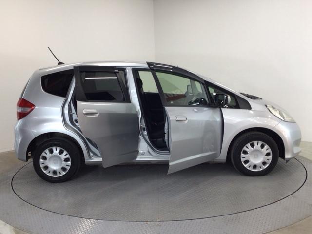 �f�ڂ���Ă���ʐ^�ȊO�����Ă݂����A�Ԃ̏�Ԃ��ڂ������������ȂǁA���C�y�ɂ��₢���킹���������I