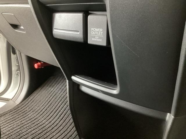 ステップワゴンスパーダ スパーダ　ＬＥＤ・フルセグ・メモリナビ・バックカメラ・純正ＡＷ・両側電動ドア・ＥＴＣ　後カメラ　１オーナ　ウォークスルー　横滑り防止　インテリジェントキー　ＬＥＤライト　衝突軽減ブレーキ　オートクルーズ　ＤＶＤ（32枚目）