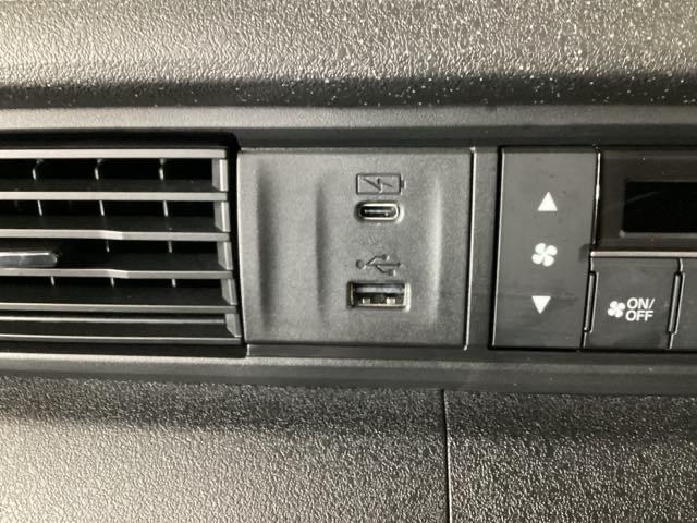 Ｎ－ＢＯＸカスタム ベースグレード　デモカーＵＰ・ＬＥＤ・フルセグ・メモリナビ・純正ＡＷ・シートヒーター・ＥＴＣ　ベンチシ－ト　アクティブクルーズ　フルセグ対応　前席シートヒーター　イモビライザー　１オーナー　ＵＳＢ　運転席エアバッグ（23枚目）