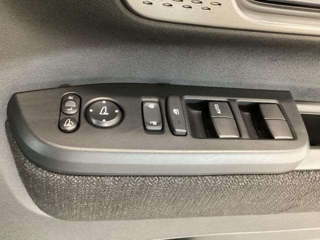 Ｎ－ＢＯＸカスタム ベースグレード　デモカーＵＰ・ＬＥＤ・フルセグ・メモリナビ・純正ＡＷ・シートヒーター・ＥＴＣ　ベンチシ－ト　アクティブクルーズ　フルセグ対応　前席シートヒーター　イモビライザー　１オーナー　ＵＳＢ　運転席エアバッグ（35枚目）