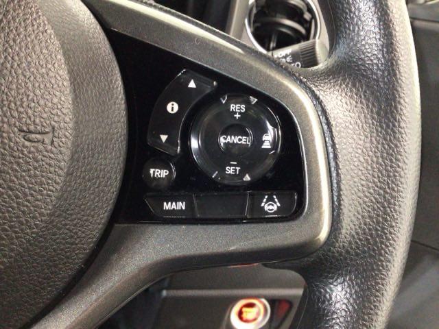 �y�A�_�v�e�B�u�E�N���[�Y�E�R���g���[���z�\�ߐݒ肵���ԑ����ŃN���}�������I�ɉ������B�O���ԂƂ̓K�؂ȎԊԋ������ێ����Ȃ���Ǐ]���s���A�������H�ł̃h���C�o�[�̔�J���y�����Ă����������@�\�t��