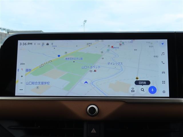 クラウンクロスオーバー ＲＳ　革シート　サンルーフ　４ＷＤ　フルセグ　メモリーナビ　バックカメラ　衝突被害軽減システム　ＥＴＣ　ＬＥＤヘッドランプ　ワンオーナー（16枚目）