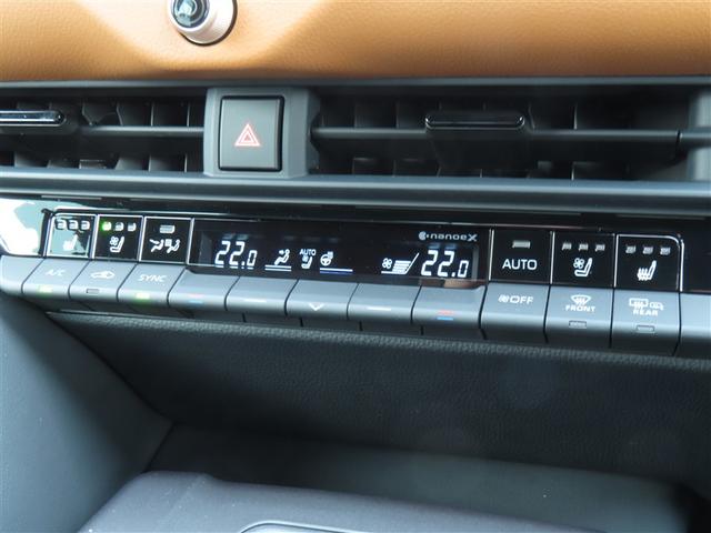 クラウンクロスオーバー ＲＳ　革シート　サンルーフ　４ＷＤ　フルセグ　メモリーナビ　バックカメラ　衝突被害軽減システム　ＥＴＣ　ＬＥＤヘッドランプ　ワンオーナー（19枚目）