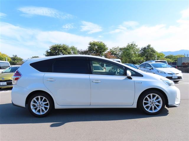 プリウスα Ｇツーリングセレクション　フルセグ　メモリーナビ　ＤＶＤ再生　バックカメラ　衝突被害軽減システム　ＥＴＣ　ドラレコ　ＬＥＤヘッドランプ　ワンオーナー（4枚目）