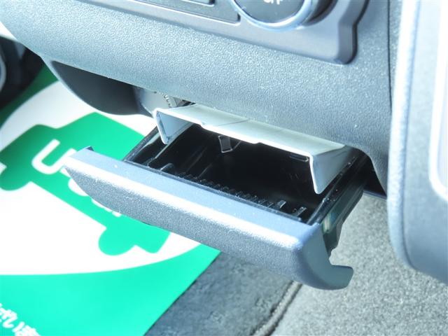 ハイエースバン スーパーＧＬ　ダークプライム　フルセグ　メモリーナビ　ＤＶＤ再生　バックカメラ　衝突被害軽減システム　ＥＴＣ　両側電動スライド　ＬＥＤヘッドランプ　ワンオーナー　ディーゼル（18枚目）