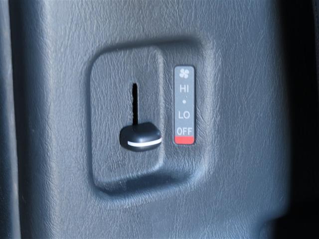 ハイエースバン スーパーＧＬ　ダークプライム　フルセグ　メモリーナビ　ＤＶＤ再生　バックカメラ　衝突被害軽減システム　ＥＴＣ　両側電動スライド　ＬＥＤヘッドランプ　ワンオーナー　ディーゼル（40枚目）