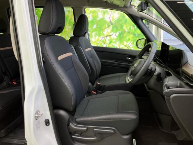 セレナ ハイウェイスターV 保証書/ディスプレイオーディオ+ナビ12.3インチ/フリップダウンモニター 純正 11インチ/インテリジェントルームミラー/エマージェンシーブレーキ/両側電動スライドドア 衝突被害軽減システム 禁煙車(5枚目)