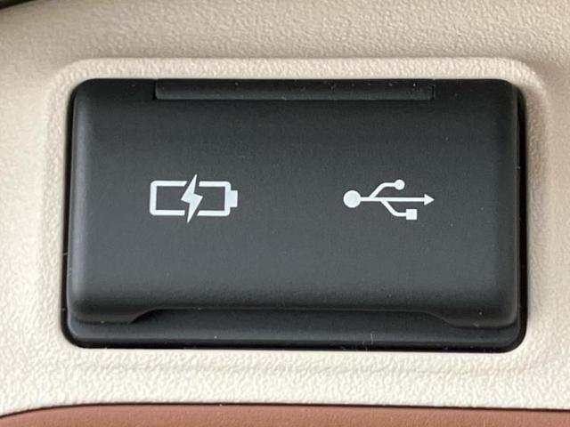 シエンタ ハイブリッドＺ　保証書／ディスプレイオーディオ＋ナビ１０．５インチ／フリップダウンモニター　純正　１２．１インチ／トヨタセーフティセンス／両側電動スライドドア／シートヒーター　前席　衝突被害軽減システム　全周囲カメラ（35枚目）