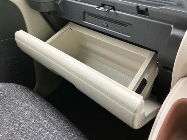 シエンタ ハイブリッドＺ　保証書／ディスプレイオーディオ＋ナビ１０．５インチ／フリップダウンモニター　純正　１２．１インチ／トヨタセーフティセンス／両側電動スライドドア／シートヒーター　前席　衝突被害軽減システム　全周囲カメラ（37枚目）