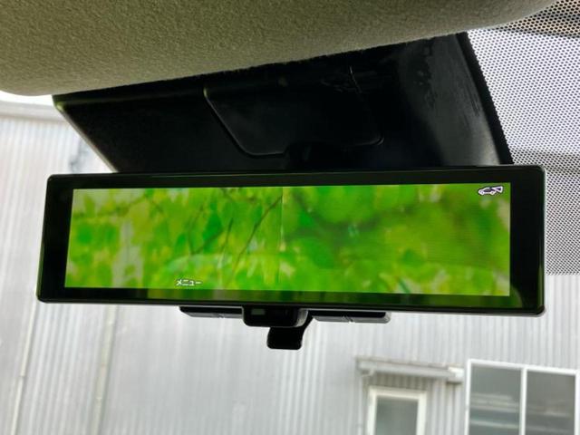 ＷＥＣＡＲＳの展示場では実際に見て、触ってお車をお選びいただけます！知識の豊富な営業スタッフが様々なカーライフをご提案いたします！