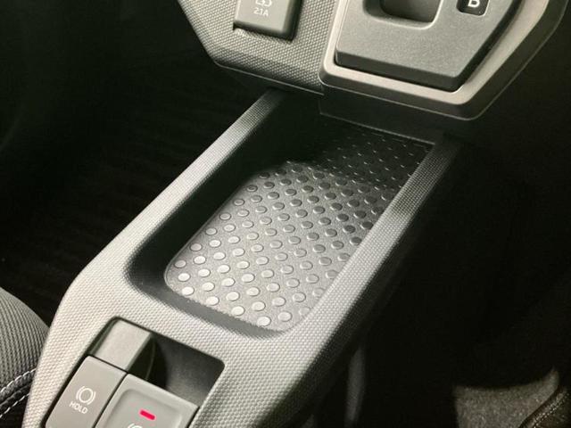 タフト Ｇダーククロムベンチャー　ガラスルーフ／スマートアシスト（トヨタ・ダイハツ）／シートヒーター　前席／車線逸脱防止支援システム／登録済未使用車／ヘッドランプ　ＬＥＤ／ＵＳＢジャック／ＥＢＤ付ＡＢＳ／横滑り防止装置　禁煙車（32枚目）