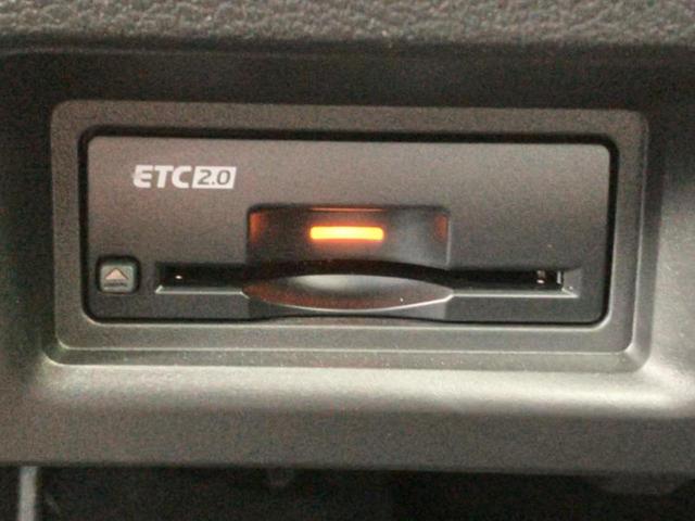 セレナ ｅパワーハイウェイスターＶ　新品タイヤ／純正　１２．３インチ　メモリーナビ／フリップダウンモニター　純正　１１インチ／インテリジェントルームミラー／エマージェンシーブレーキ／両側電動スライドドア／アラウンドビューモニター（18枚目）