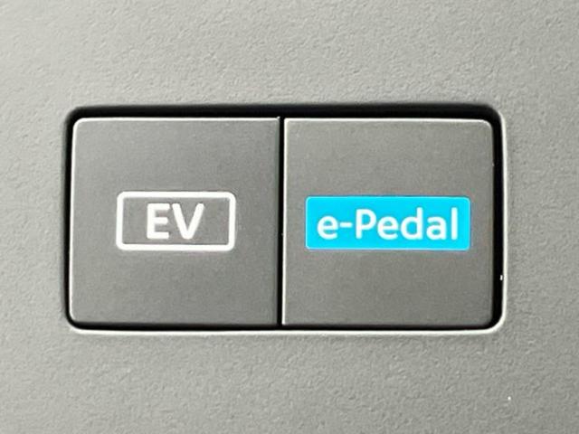 セレナ ｅパワーハイウェイスターＶ　新品タイヤ／純正　１２．３インチ　メモリーナビ／フリップダウンモニター　純正　１１インチ／インテリジェントルームミラー／エマージェンシーブレーキ／両側電動スライドドア／アラウンドビューモニター（35枚目）