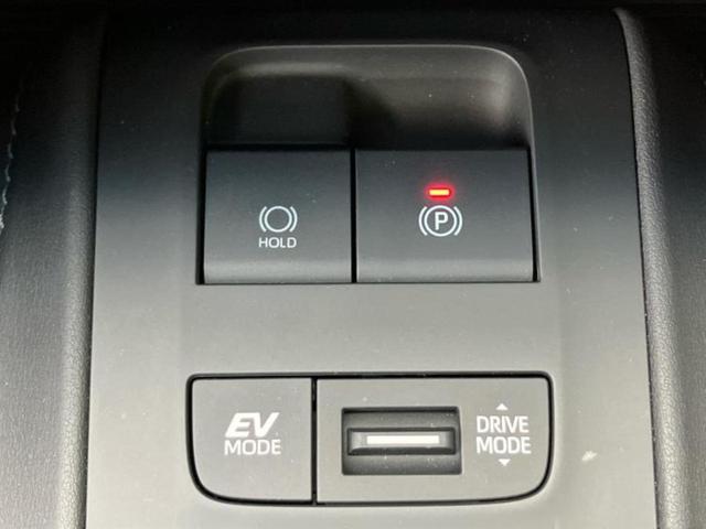 ＷＥＣＡＲＳでは各商談席に大型モニターをご用意しております！見やすい大画面でゆったりと全国の在庫をご覧いただけます！是非ご来店お待ちしております！