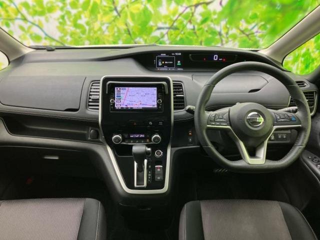 セレナ ハイウェイスター 新品タイヤ/保証書/純正 SDナビ/フリップダウンモニター 純正 11インチ/インテリジェントルームミラー/エマージェンシーブレーキ/ハンズフリー両側電動スライドドア/アラウンドビューモニター ETC(4枚目)