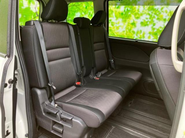 セレナ ハイウェイスター 新品タイヤ/保証書/純正 SDナビ/フリップダウンモニター 純正 11インチ/インテリジェントルームミラー/エマージェンシーブレーキ/ハンズフリー両側電動スライドドア/アラウンドビューモニター ETC(6枚目)