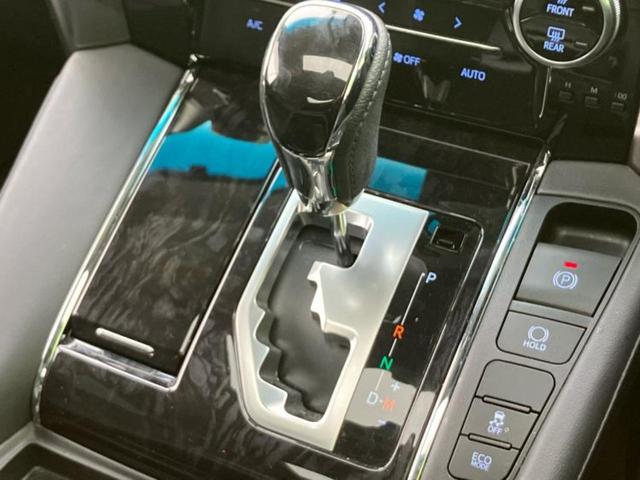 アルファード Ｓ　Ｃパッケージ　新品タイヤ／ツインムーンルーフ／保証書／社外　１１インチ　ＳＤナビ／フリップダウンモニター　社外　１２．８インチ／トヨタセーフティセンス／両側電動スライドドア／車線逸脱防止支援システム　サンルーフ（17枚目）