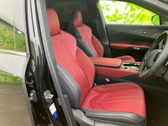 RX 4WD RX500h Fスポーツパフォーマンス サンルーフ/マークレビンソン/保証書/ディスプレイオーディオ+ナビ14インチ/デジタルインナーミラー/衝突安全装置/エアーシート 前席/パノラミックビューモニター/車線逸脱防止支援システム 革シート(5枚目)