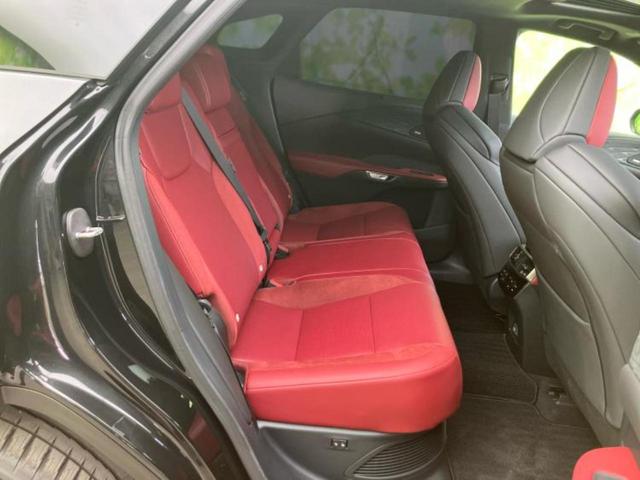 RX 4WD RX500h Fスポーツパフォーマンス サンルーフ/マークレビンソン/保証書/ディスプレイオーディオ+ナビ14インチ/デジタルインナーミラー/衝突安全装置/エアーシート 前席/パノラミックビューモニター/車線逸脱防止支援システム 革シート(6枚目)