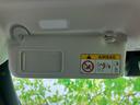 WECARSの展示場では実際に見て、触ってお車をお選びいただけます!知識の豊富な営業スタッフが様々なカーライフをご提案いたします!