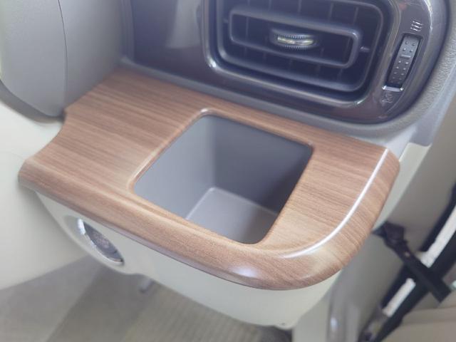 アルトラパンＬＣ Ｘ　デュアルカメラブレーキサポート　純正７インチディスプレイオーディオ　バックアイカメラ　禁煙車　ＬＥＤヘッドライト　オートライト　オートハイビーム　フルオートエアコン　キーレスプッシュスタート（33枚目）