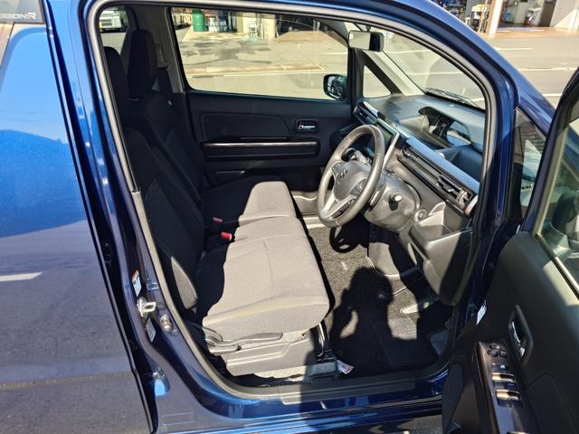 ワゴンＲカスタムＺ ハイブリッドＺＴ　ハイブリッドＺＴ（４名）　デュアルカメラブレーキサポート　マイルドハイブリッド　純正８インチナビゲーション　全方位モニター　ＥＴＣ　禁煙車　ターボ　ＬＥＤヘッドライト　純正１５インチアルミホイール（15枚目）