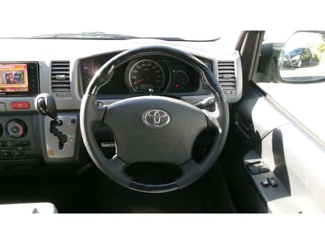 ハイエースバン リンエイキャンピングカー12Vクーラ―FFヒーター走行充電 リンエイキャンピングカー12Vクーラ―FFヒーター走行充電ローラーパネル175Wリチュウムイオンサブバッテリー200A外部電源2段ベッドコンビハンドルローダウン16インチアルミ5ドア(19枚目)