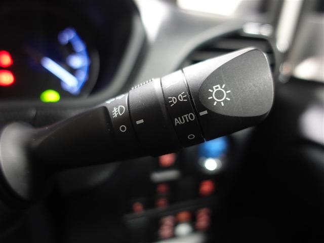 ヴォクシー ハイブリッドZS 煌 フルセグ メモリーナビ DVD再生 ミュージックプレイヤー接続可 バックカメラ 衝突被害軽減システム ETC ドラレコ 両側電動スライド LEDヘッドランプ 乗車定員7人 3列シート ワンオーナー(26枚目)