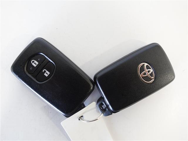 カローラフィールダー ハイブリッドG ダブルバイビー フルセグ メモリーナビ DVD再生 ミュージックプレイヤー接続可 バックカメラ 衝突被害軽減システム ETC LEDヘッドランプ ワンオーナー 記録簿(18枚目)