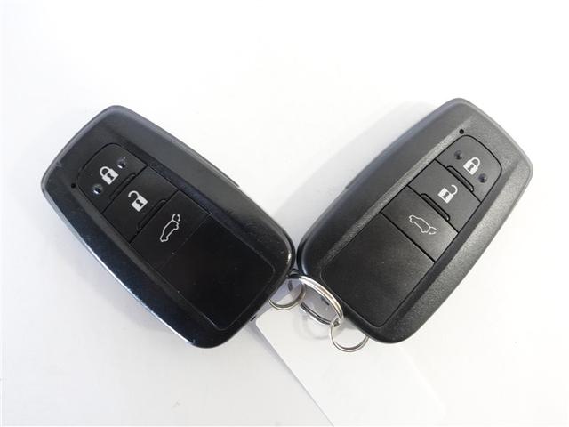 RAV4 ハイブリッドG 4WD メモリーナビ ミュージックプレイヤー接続可 バックカメラ 衝突被害軽減システム ETC ドラレコ LEDヘッドランプ ワンオーナー 記録簿(18枚目)