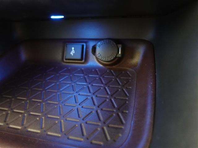 RAV4 ハイブリッドG 4WD メモリーナビ ミュージックプレイヤー接続可 バックカメラ 衝突被害軽減システム ETC ドラレコ LEDヘッドランプ ワンオーナー 記録簿(26枚目)