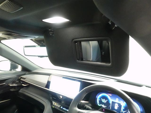 クラウンスポーツ Z 革シート サンルーフ 4WD フルセグ メモリーナビ ミュージックプレイヤー接続可 バックカメラ 衝突被害軽減システム ETC ドラレコ LEDヘッドランプ ワンオーナー フルエアロ 記録簿(26枚目)