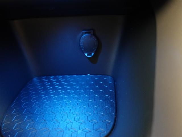 ヤリス G フルセグ メモリーナビ DVD再生 ミュージックプレイヤー接続可 バックカメラ 衝突被害軽減システム ETC ワンオーナー 記録簿(27枚目)