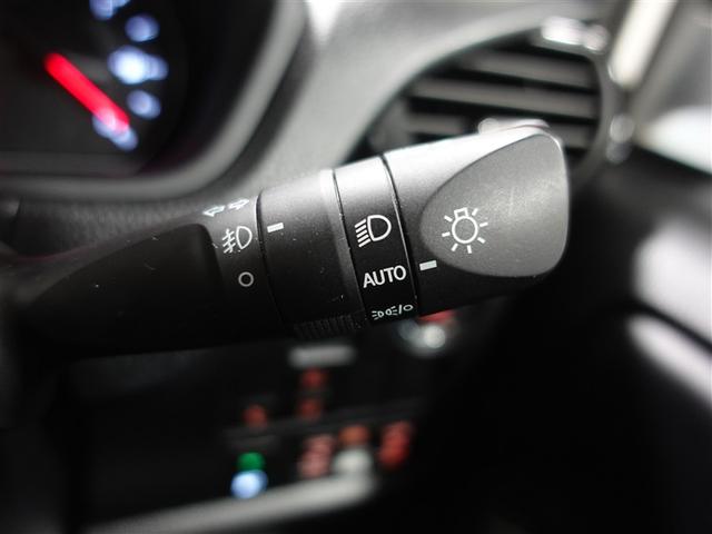 ノア Ｓｉ　ダブルバイビーＩＩＩ　４ＷＤ　フルセグ　メモリーナビ　ＤＶＤ再生　ミュージックプレイヤー接続可　後席モニター　バックカメラ　衝突被害軽減システム　ＥＴＣ　両側電動スライド　ＬＥＤヘッドランプ　ウオークスルー　乗車定員８人（26枚目）