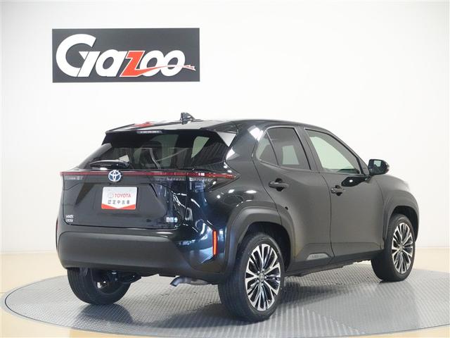 ヤリスクロス ハイブリッドＺ　ミュージックプレイヤー接続可　バックカメラ　衝突被害軽減システム　ＥＴＣ　ＬＥＤヘッドランプ　ワンオーナー　記録簿（4枚目）